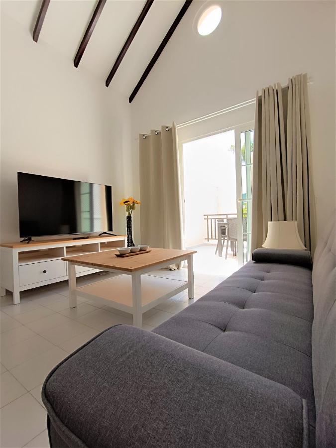 Sarah'S Apartment - Playa Fanabe Costa Adeje  Exterior photo